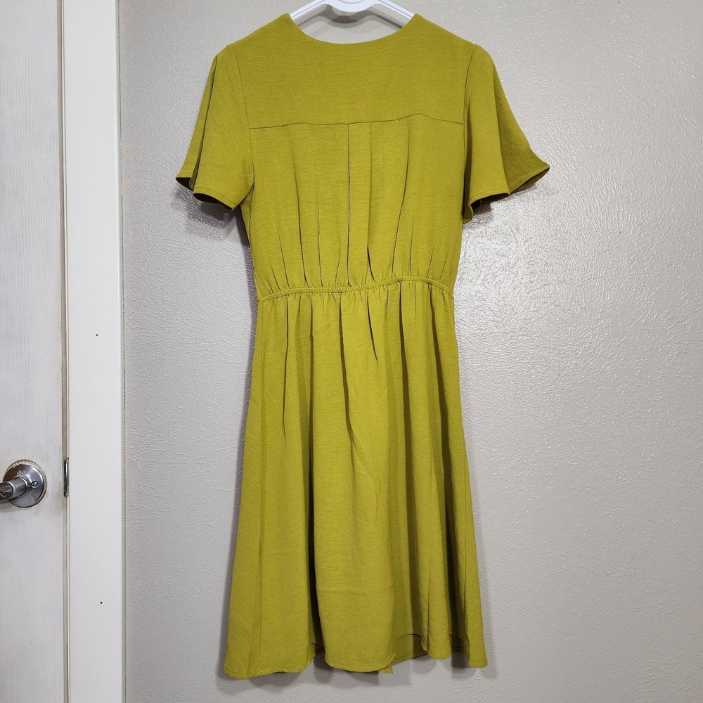 Monteau Los Angeles Dress Size Small Green Faux Wrap V Neck Flutter Sleeves - Picture 2 of 8